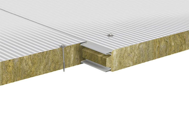اهمیت استفاده از ساندویچ پانل در منطقه تبریز