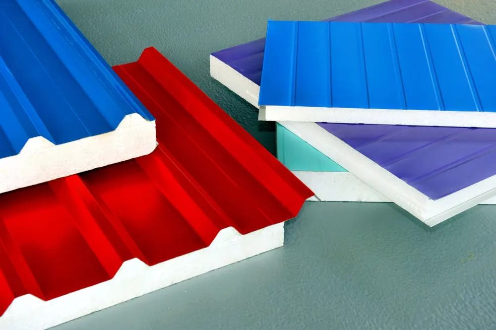 مزایای استفاده از ساندویچ پانل سقفی در سوله‌ها